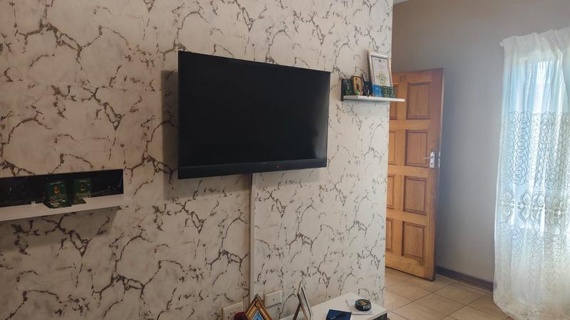 2 Bedroom Property for Sale in Potchefstroom North West